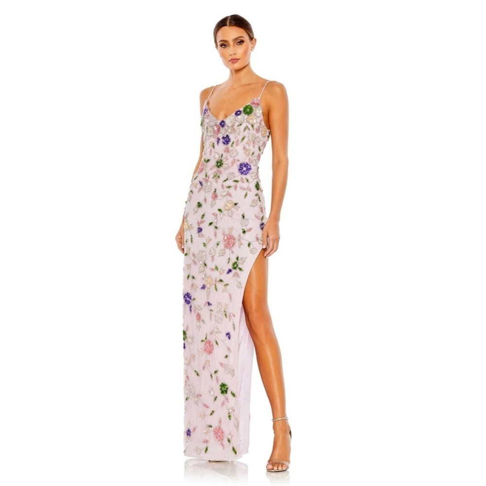 Mac Duggal Embellished Lace Sleeveless V Neck Size 8 NWT